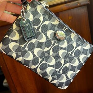 coach wristlet with zipper